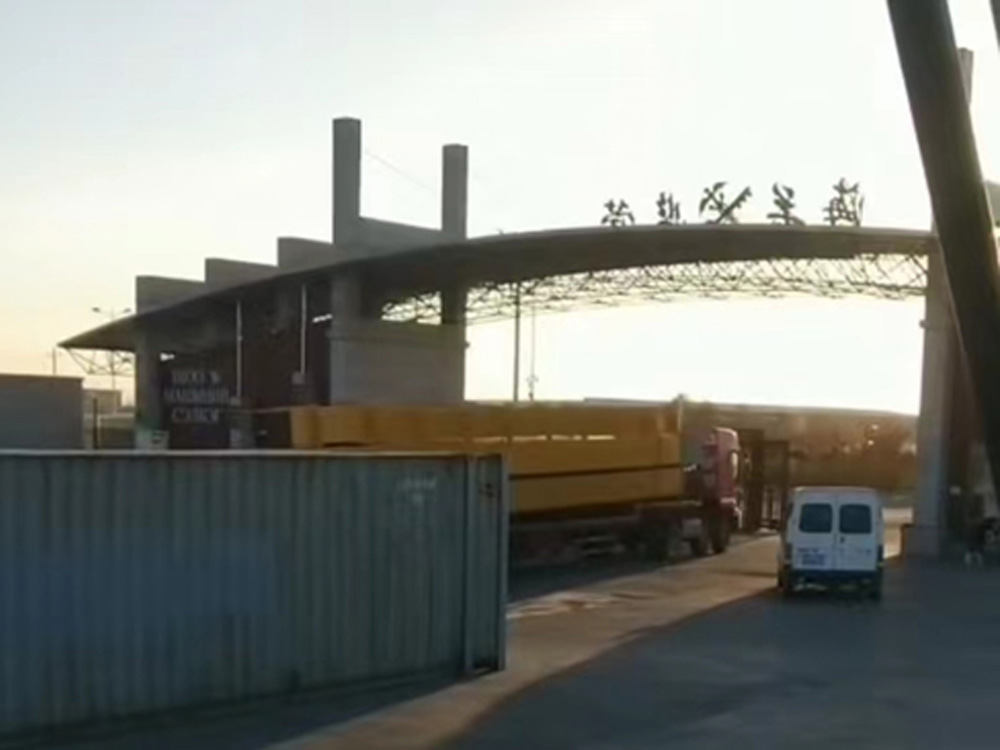 20ton gantry crane delivery to Mongolia
